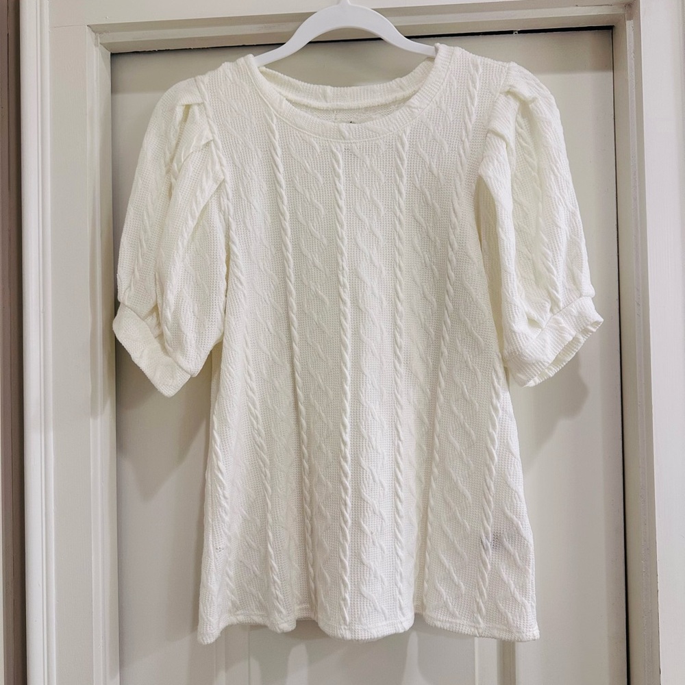 Cupio White Cable Knit Women's Top